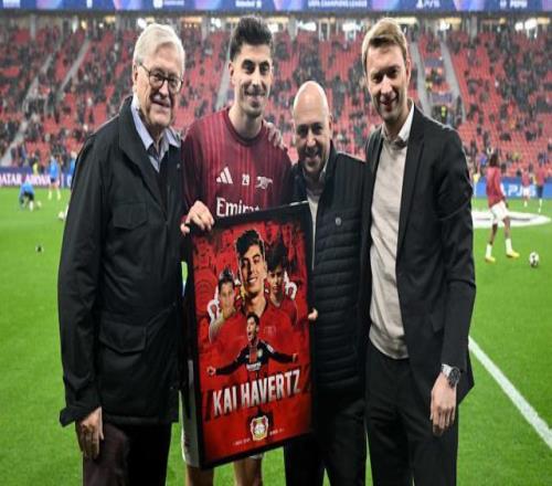 莱沃库森德,甲大胜弗赖,希克四球闪,365体育app下载,365体育官网,365体育官方网站,365体育平台